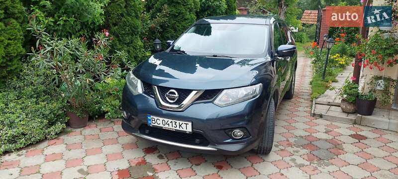 Nissan X-trail (2015)