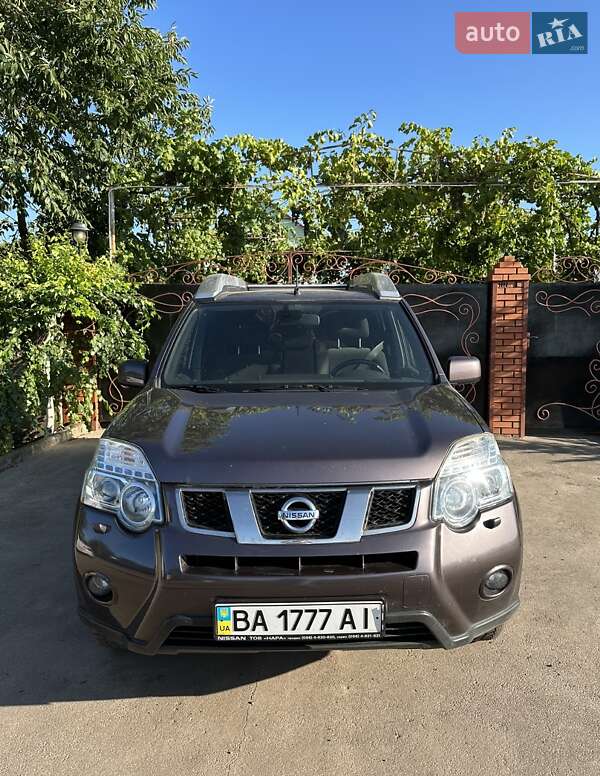 Nissan X-trail (2011)