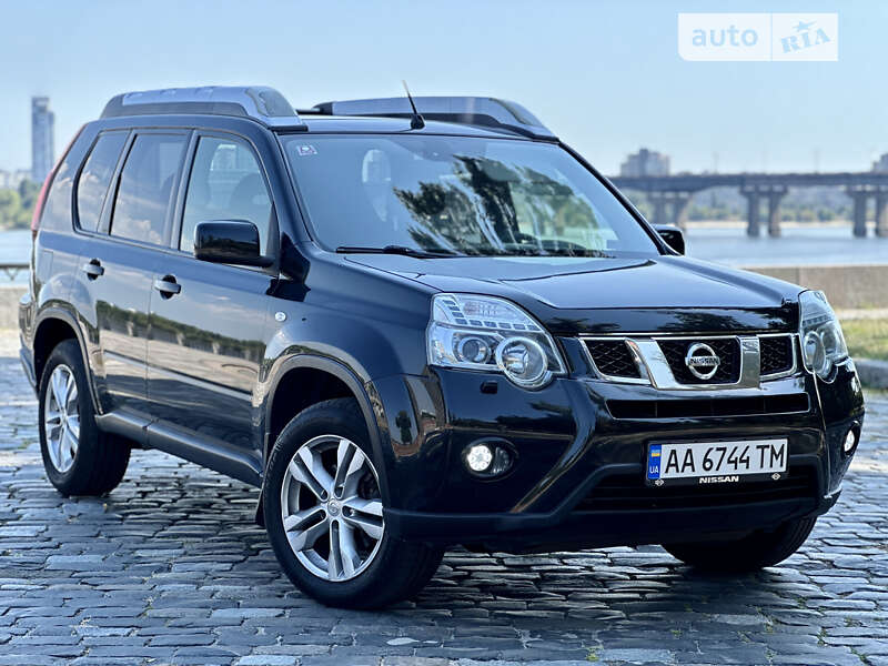 Nissan X-trail (2013)