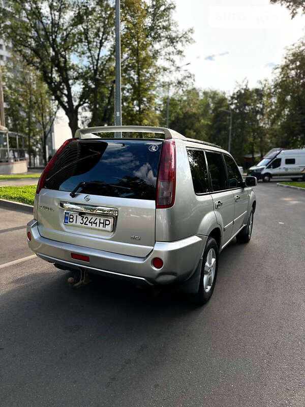 Nissan X-trail (2004)