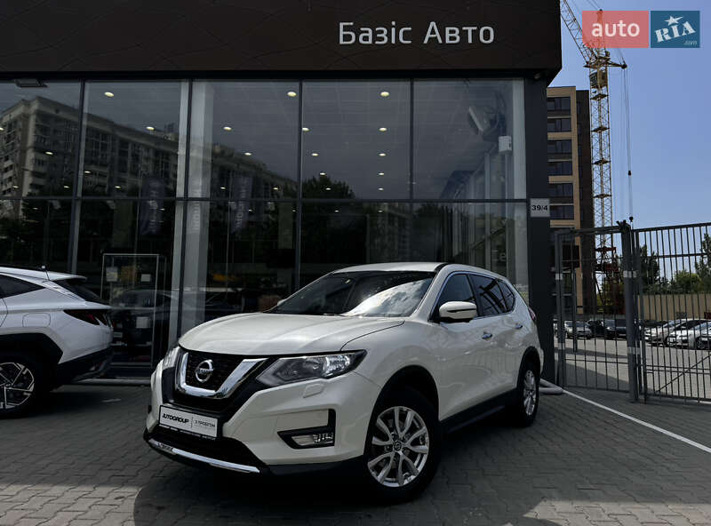 Nissan X-trail (2019)