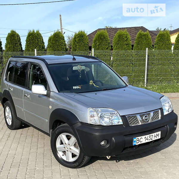 Nissan X-trail (2004)
