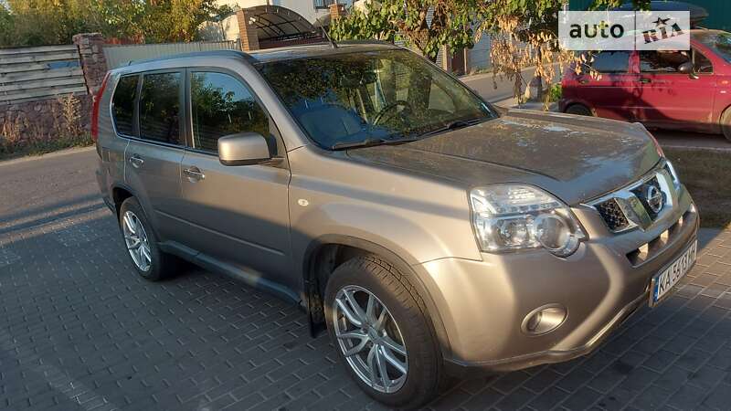 Nissan X-trail (2011)