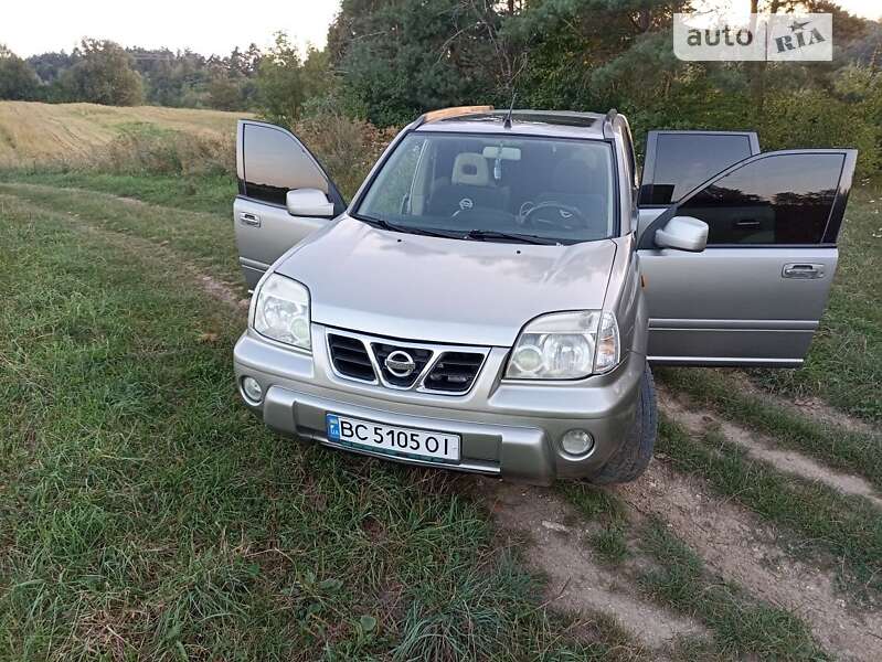 Nissan X-trail (2001)