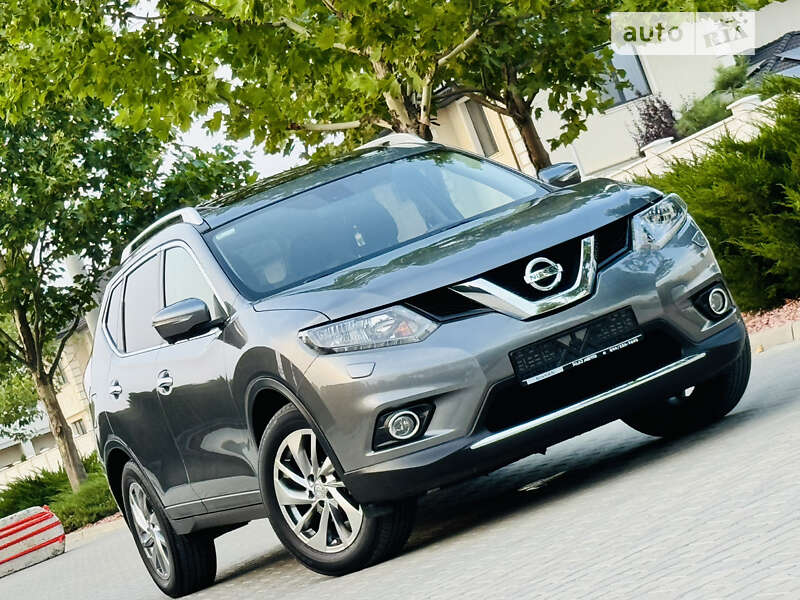 Nissan X-trail (2017)