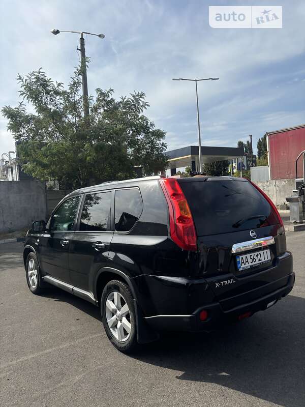 Nissan X-trail (2008)