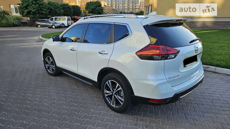 Nissan X-trail (2021)