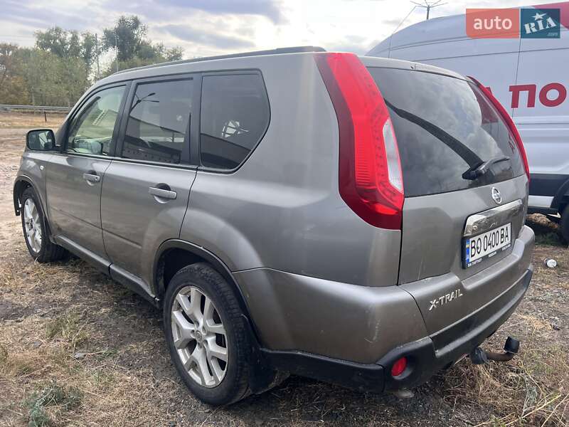 Nissan X-trail (2012)