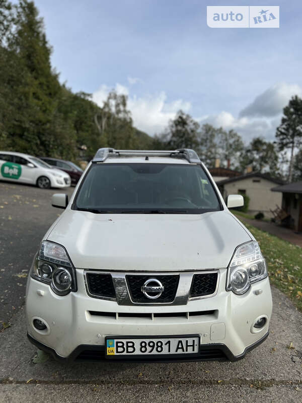 Nissan X-trail (2013)