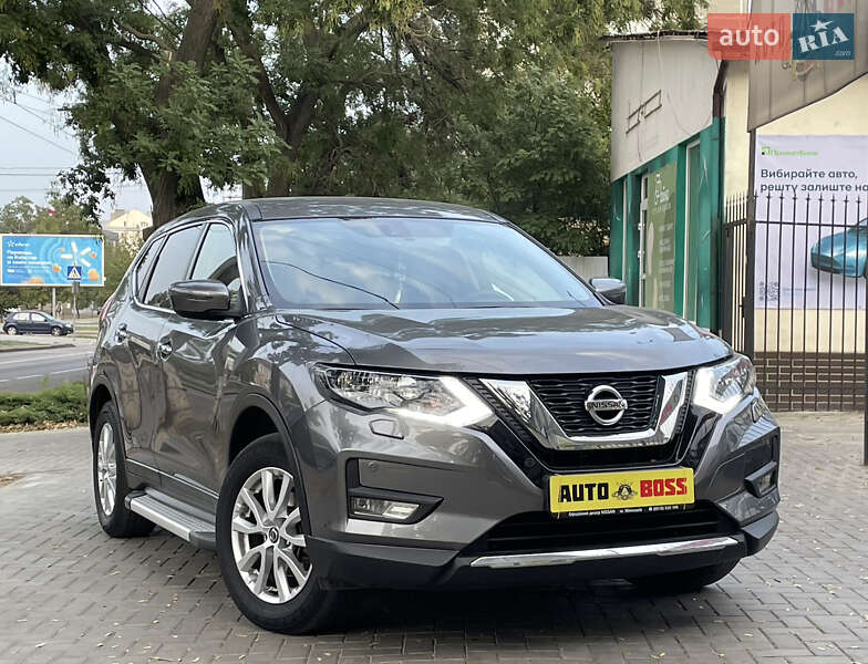 Nissan X-trail (2020)
