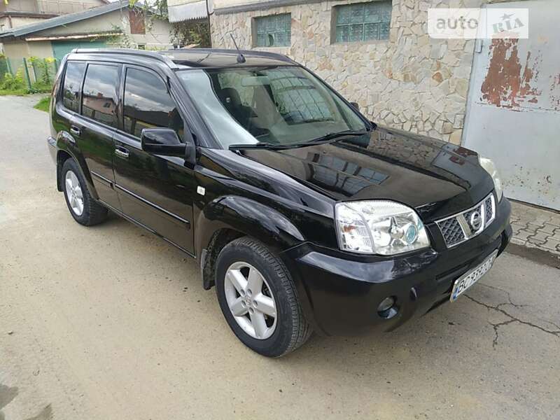 Nissan X-trail (2004)