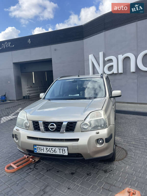 Nissan X-trail (2008)