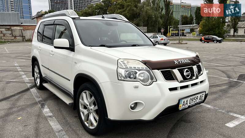 Nissan X-trail (2011)