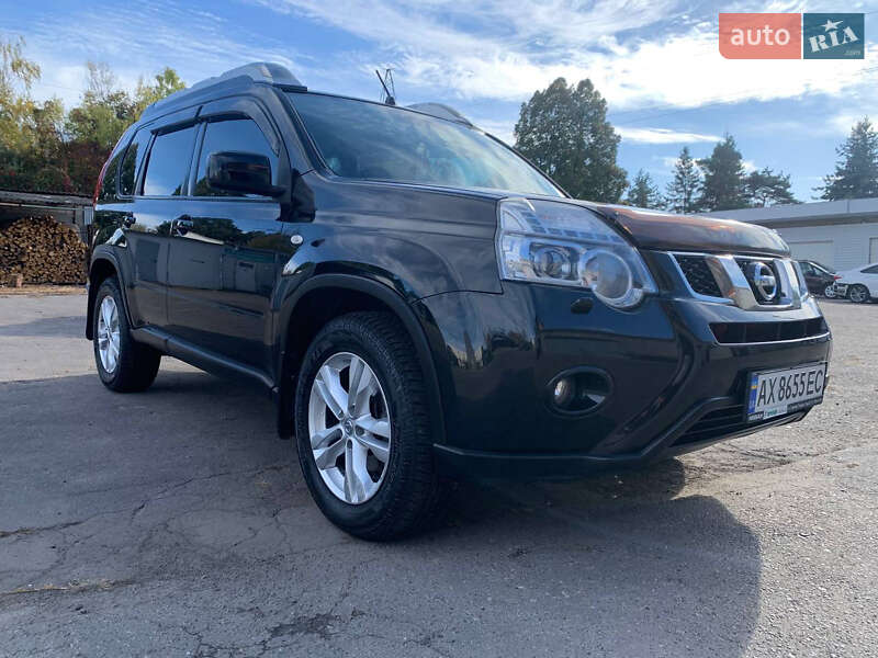 Nissan X-trail (2013)