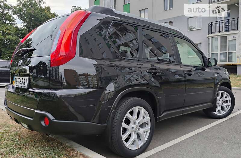 Nissan X-trail (2013)