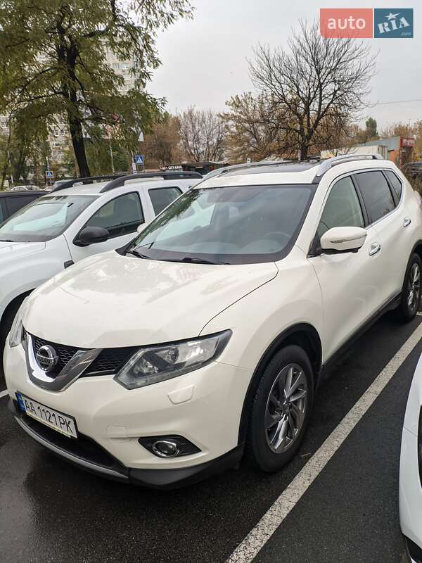 Nissan X-trail (2016)