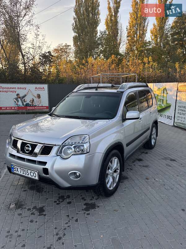 Nissan X-trail (2011)