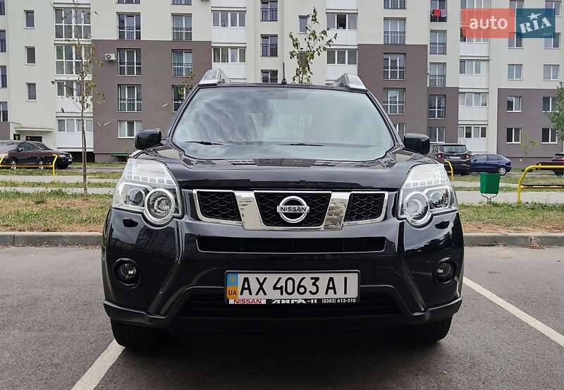 Nissan X-trail (2013)