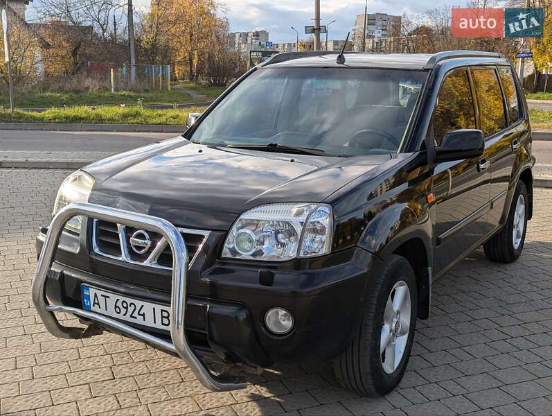 Nissan X-trail (2003)