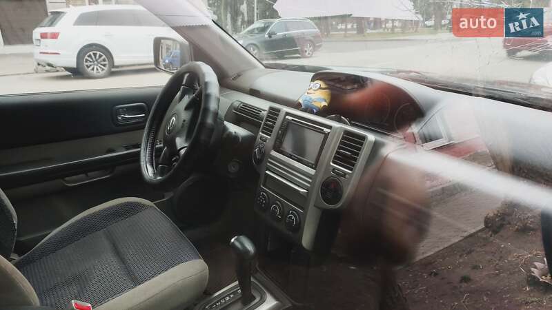 Nissan X-trail (2007)