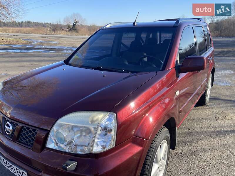 Nissan X-trail (2004)