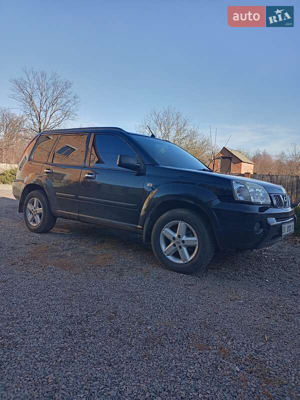 Nissan X-trail (2006)