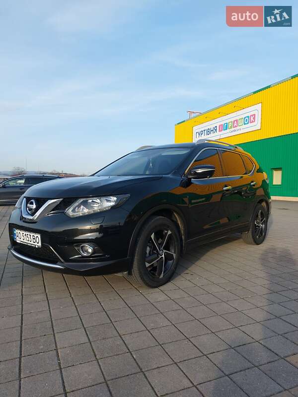 Nissan X-trail (2017)