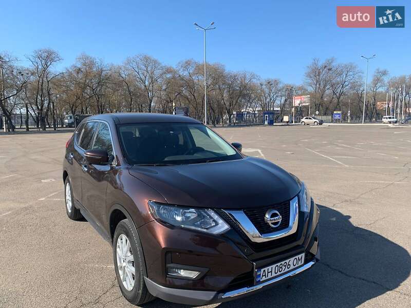 Nissan X-trail (2020)