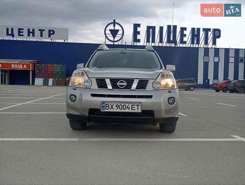 Nissan X-trail (2010)