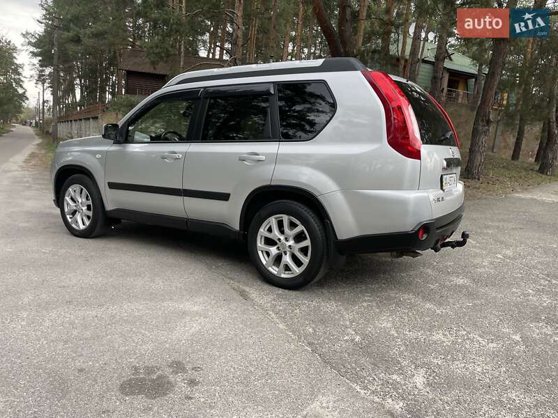 Nissan X-trail (2013)
