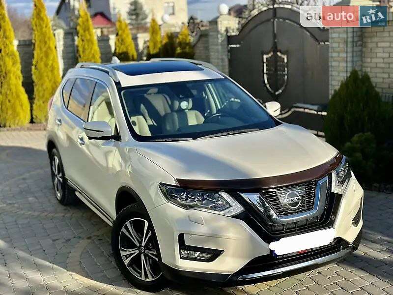 Nissan X-trail (2019)