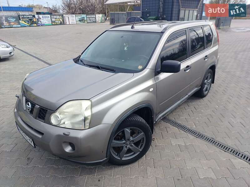 Nissan X-trail (2008)