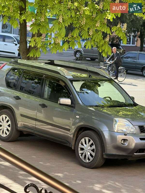 Nissan X-trail (2008)