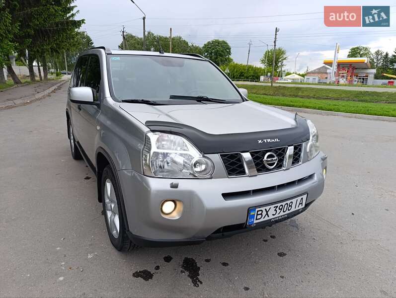 Nissan X-trail (2010)