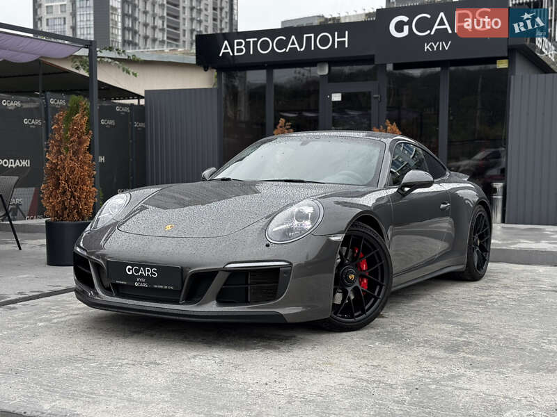 Porsche 911 (2017)