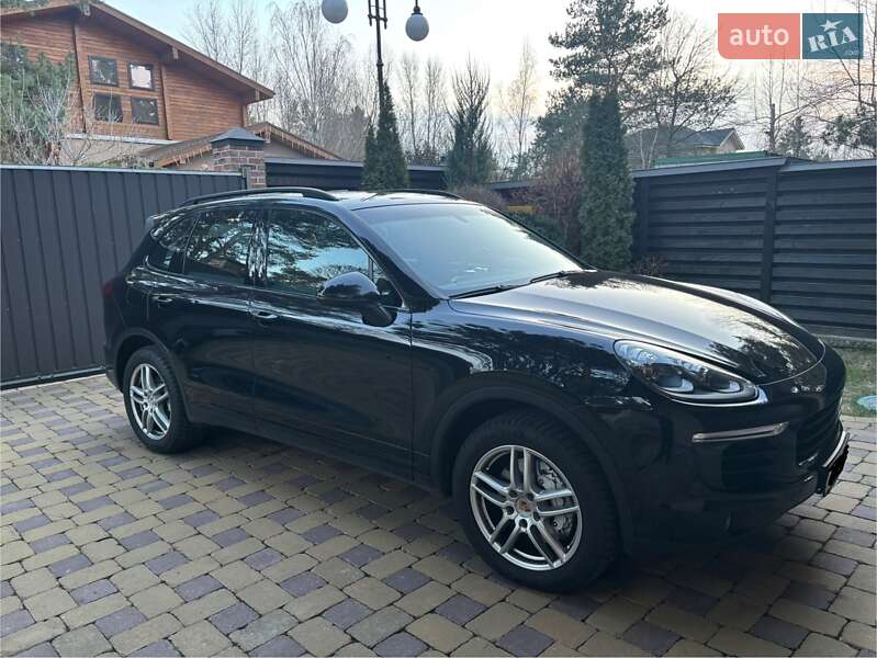 Porsche Cayenne (2015)