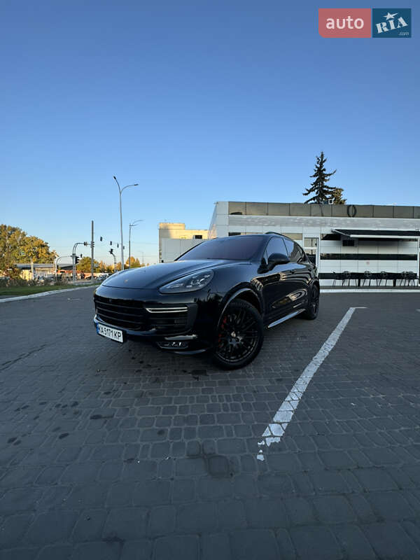 Porsche Cayenne (2017)