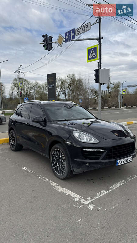 Porsche Cayenne (2012)