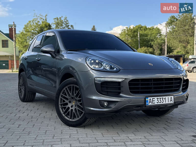 Porsche Cayenne (2015)