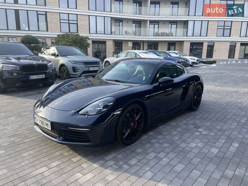 Porsche Cayman (2018)