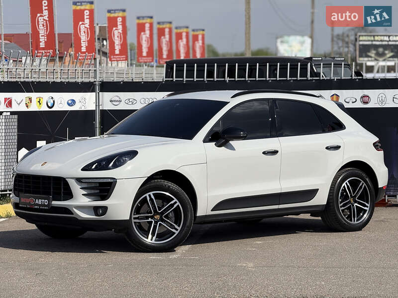 Porsche Macan (2018)