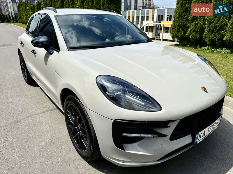 Porsche Macan (2021)