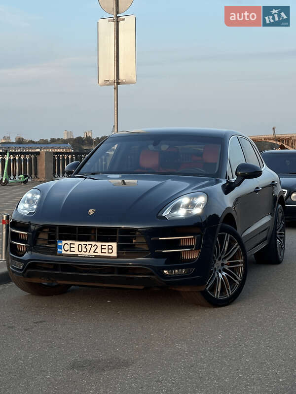 Porsche Macan (2015)