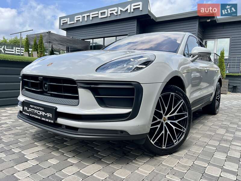 Porsche Macan (2022)