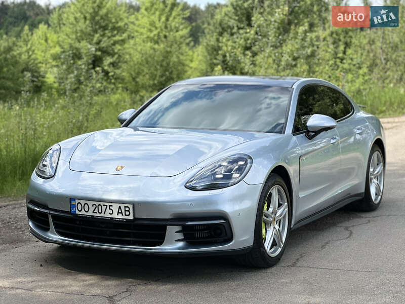 Porsche Panamera (2017)