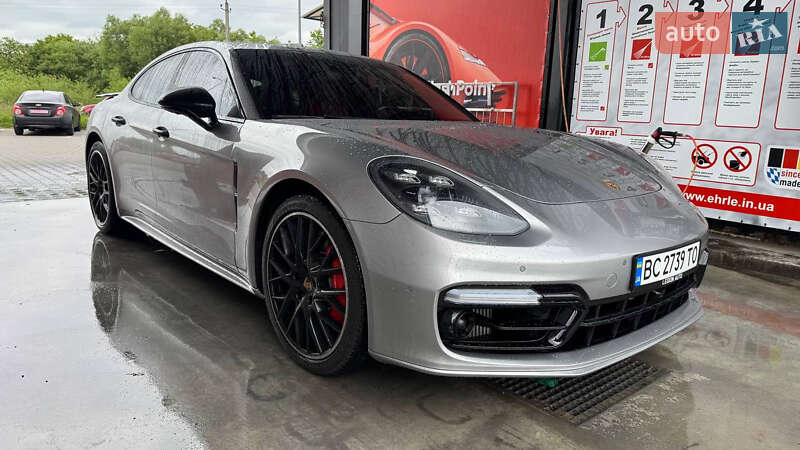 Porsche Panamera (2016)