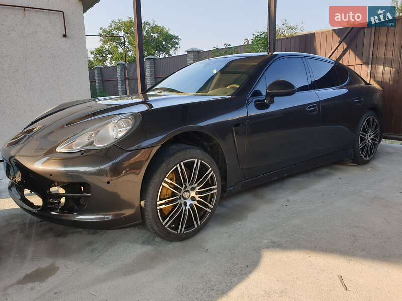 Porsche Panamera (2012)