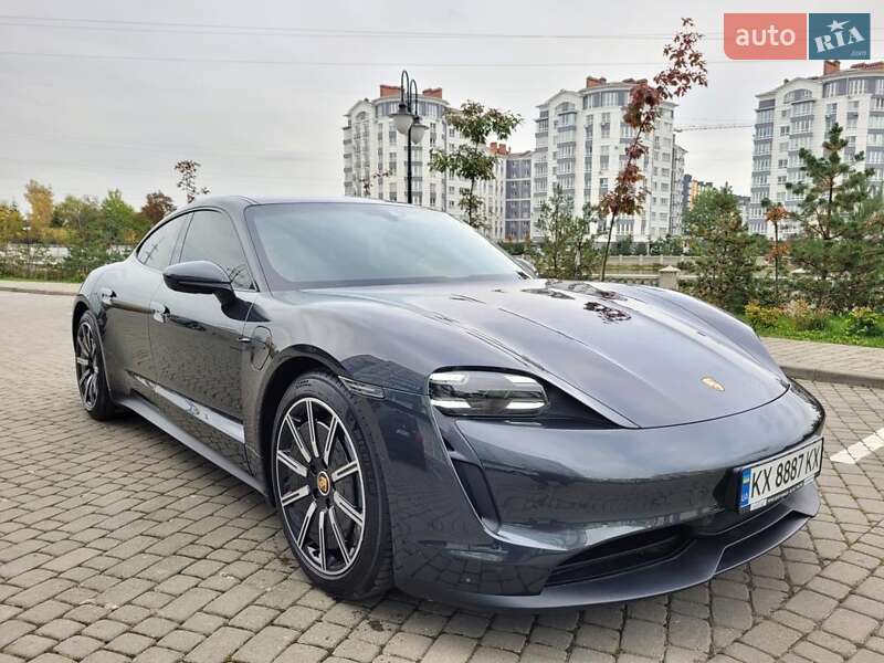 Porsche Taycan (2020)