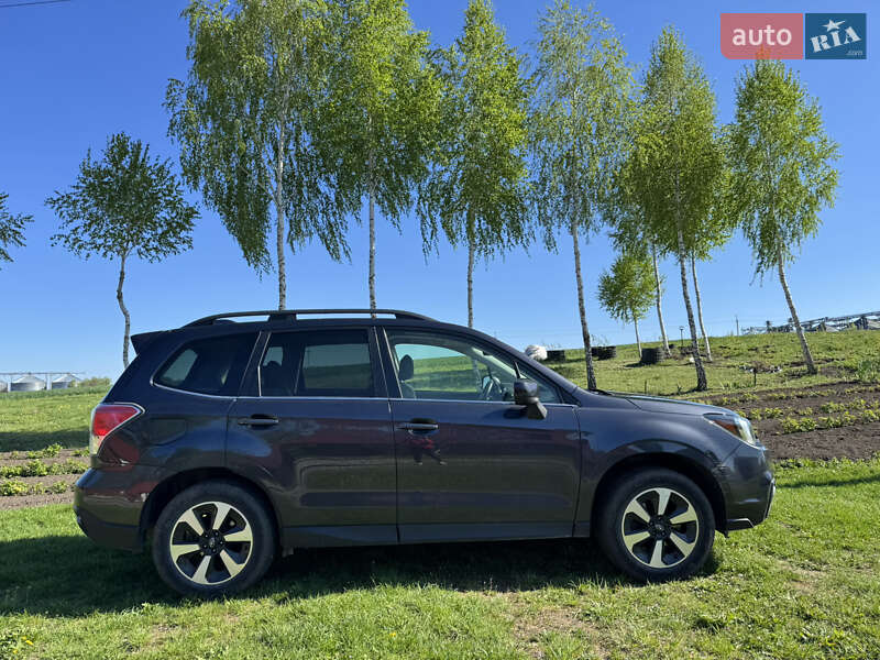 Subaru Forester (2016)