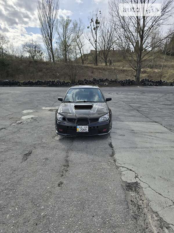 Subaru Impreza wrx sti (2006)